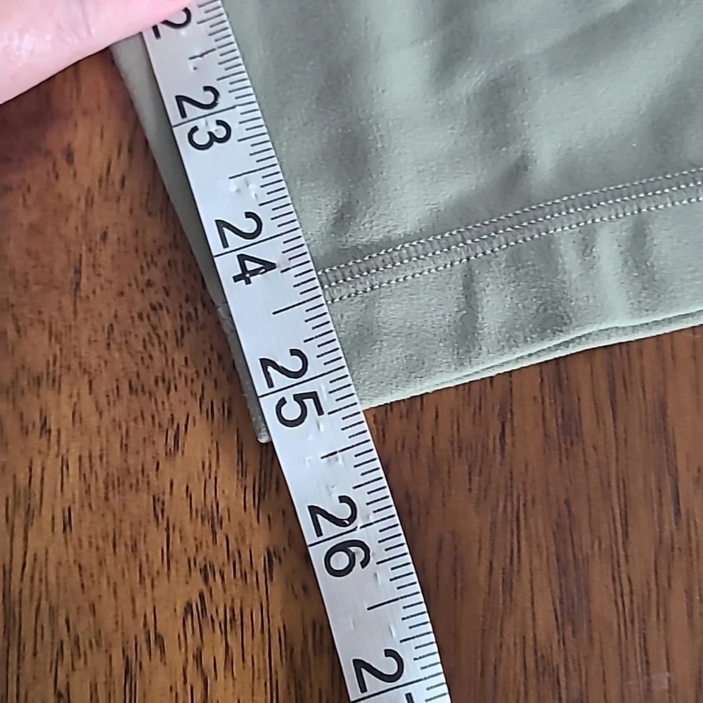 Lululemon Powder Green Align Leggings 25" Size 8 - Picture 6 of 6